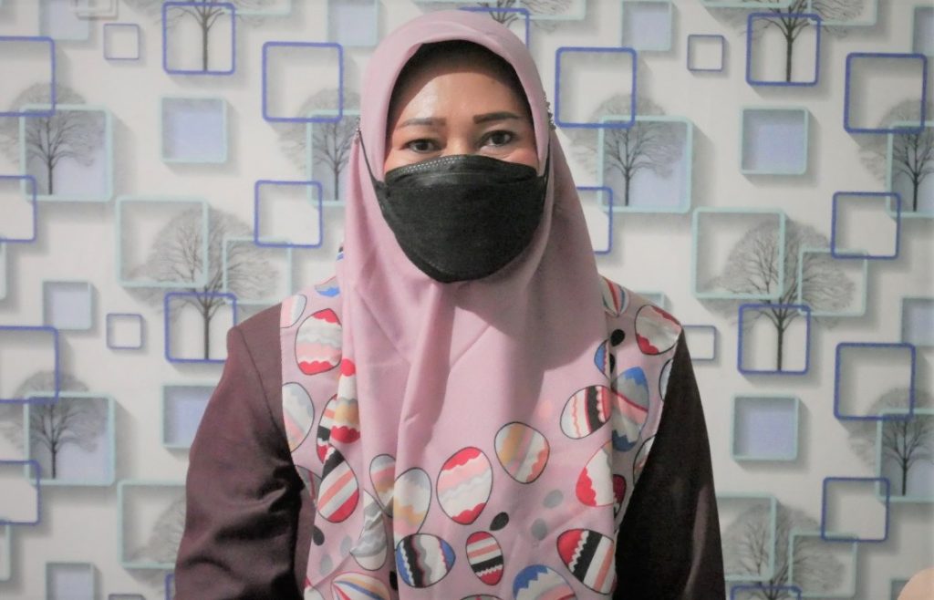 UNGKAPKAN: Anggota Komisi A DPRD Kabupaten Pati, Warsiti harapkan adanya media yang fokus terhadap kegiatan dewan, saat kunjungan di kantor Lingkar Grup, Selasa (25/5). (TITO ISNA UTAMA/LINGKAR.CO)