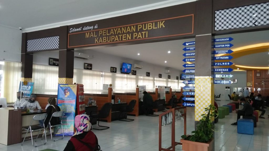 ILUSTRASI: Mal Pelayanan Publik Kabupaten Pati sebagai tempat pelayanan publik yang terpusat. (ISTIMEWA/LINGKAR.CO)