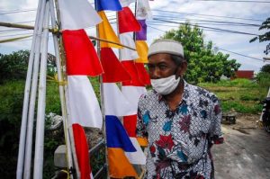 Asa Penjual Bendera Semarang Sirna di Tengah Pandemi