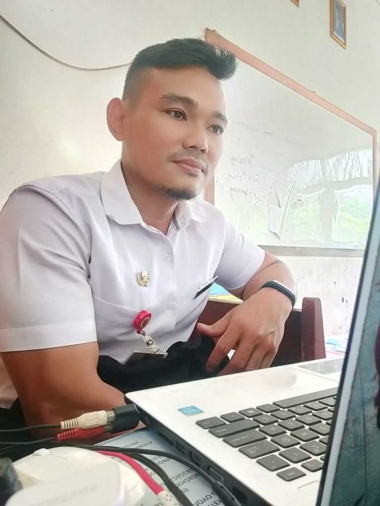 Muhkamad Saleh, S.Pd Guru Pada SD Negeri Tinjomoyo 02 Kota Semarang