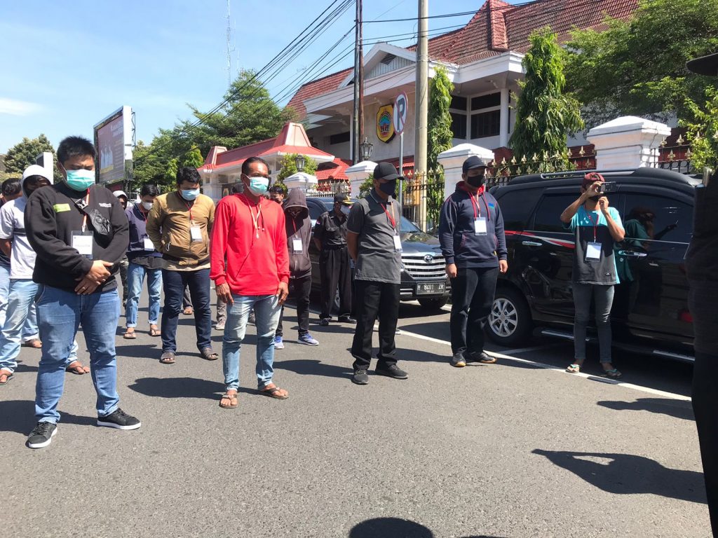 Pimpinan mosi: Yayak pimpin protes di depan DPRD/Lingkar.co
