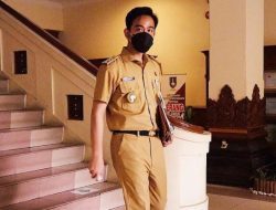 Kaesang Ledek Kakaknya yang Bergaji Kecil, Begini Jawaban Gibran