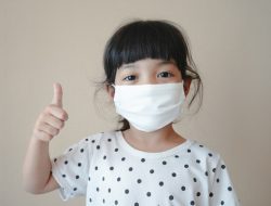 Tips dan Rekomendasi Pemakaian Masker pada Anak