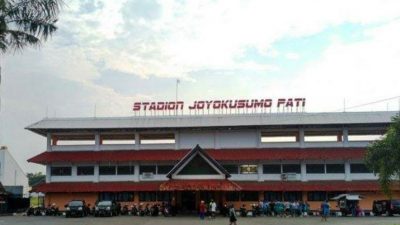 Stadion Joyokusumo Kabupaten Pati yang telah dipersiapkan untuk perhelatan Porprov Jateng mendatang. AzizAF/Lingkar.co