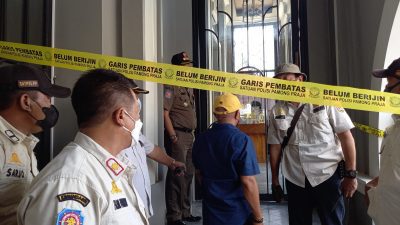 Satpol PP Semarang Segel Dua Resto Ternama di Semarang, Tito Isna Utama/Lingkar.co