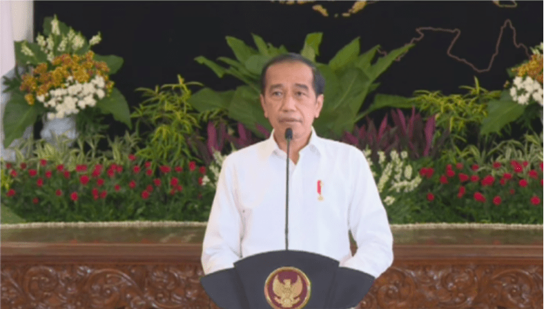 Presiden Joko Widodo (Jokowi) saat membuka acara Kongres PA GMNI secara Virtual, Senin (6/12/2021). NURSEHA/LINGKAR.CO
