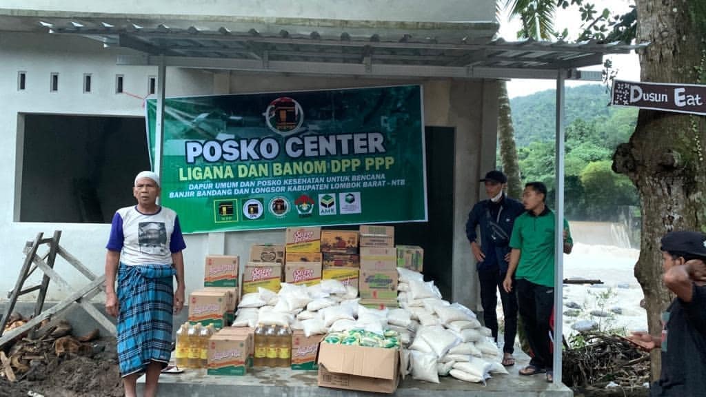 Bantuan Sembako dari Tim Ligana DPP PPP di Posko Center Banjir Lombok di NTB. Muhammad Idris/Lingkar.co