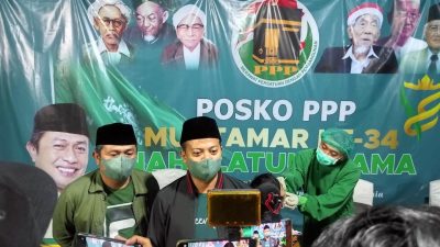 Wakil Sekretaris Jendral DPP PPP Idy Muzayyad yang berkunjung di posko Vaksinasi milik DPW PPP Banten (21/12/2021)/Lingkar.co