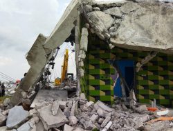Pemkab Robohkan Bangunan Lorong Indah Pati, Penghuni Bingung