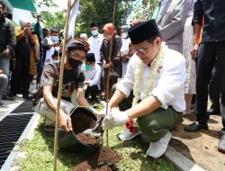 Peduli Lingkungan, Gus Muhaimin Apresiasi Komunitas Jambe Klopo Doyong