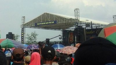 dprd pati dukung pentas seni