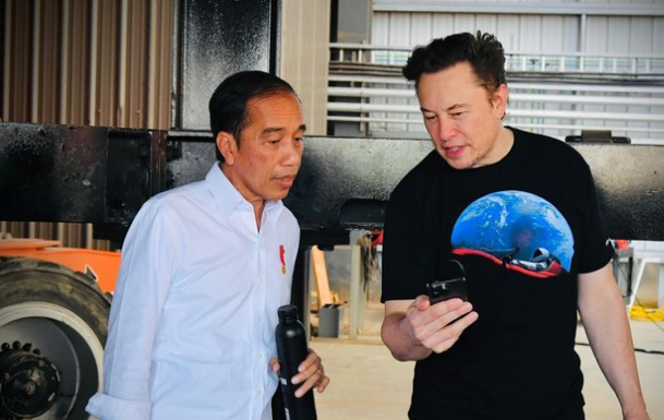 Presiden Joko Widodo bersama Elon Musk. ISTIMEWA/LINGKAR.CO