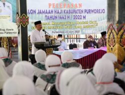 Jamaah Calon Haji Purworejo Dilepas, Calon Termuda 20 Tahun