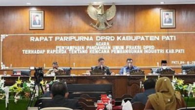 Suasana Rapat Paripurna penyampaian pandangan umum Fraksi DPRD Pati terhadap Raperda tentang Rencana Pembangunan Industri Pati. (Istimewa/Lingkar.co)