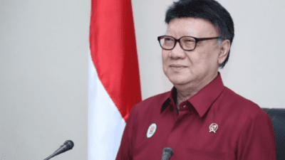 Menteri Pendayagunaan Aparatur Negara dan Refprmasi Birokrasi (Menpan RB) Tjahjo Kumolo meninggal dunia, Jumat (01/7/2022) / LINGKAR.CO