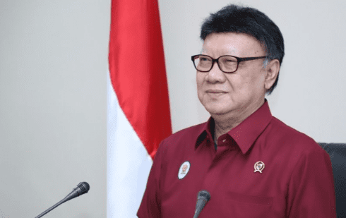 Menteri Pendayagunaan Aparatur Negara dan Refprmasi Birokrasi (Menpan RB) Tjahjo Kumolo meninggal dunia, Jumat (01/7/2022) / LINGKAR.CO