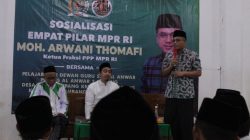 Arwani Thomafi saat kegiatan sosialisasiEmpat Pilar di Pondok Pesantren Al-Anwar, Rembang, Jawa Tengah. Dok. Pribadi/Lingkar.co