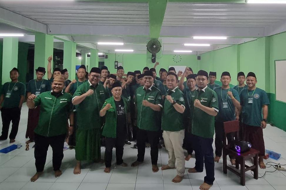 Tim KBH Ansor Kota Depok sesaat setelah memberikan sosialisasi di PKD III Ansor Sawangan. GANGSAR/LINGKAR.CO