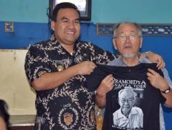98 Tahun Pramoedya Ananta Toer, Arief Rohman Ingatkan Generasi Milenal, Menulis Untuk Keabadian