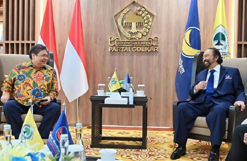 Ketum Golkar, Airlangga Hartarto, bertemu dengan Ketum NasDem, Surya Paloh, di Kantor DPP Golkar, Jakarta, Rabu (1/2/2023). Foto: Instagram Golkar
