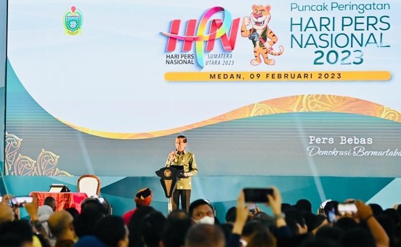 Presiden Jokowi, saat memberikan sambutan pada peringatan HPN 2023, di Gedung Serba Guna Pemprov Sumut, Kabupaten Deli Serdang, Kamis (9/2/2023). Foto: BPMI Setpres