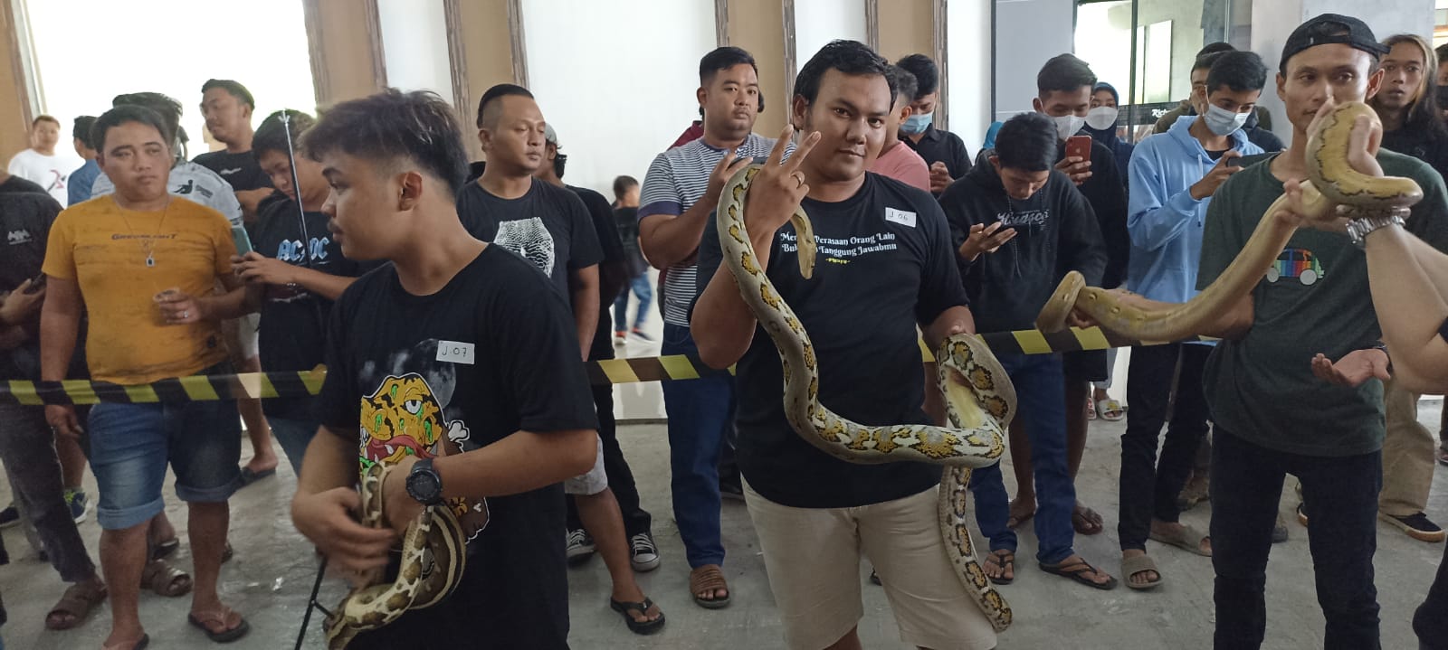 Kontes Reptil yang diselenggarakan oleh Komunitas Pencinta Reptile (KoTa Reptil) Kudus di Kudus Extention Mall pada Minggu, (12/2/2023)/LINGKAR.CO/Tamalia