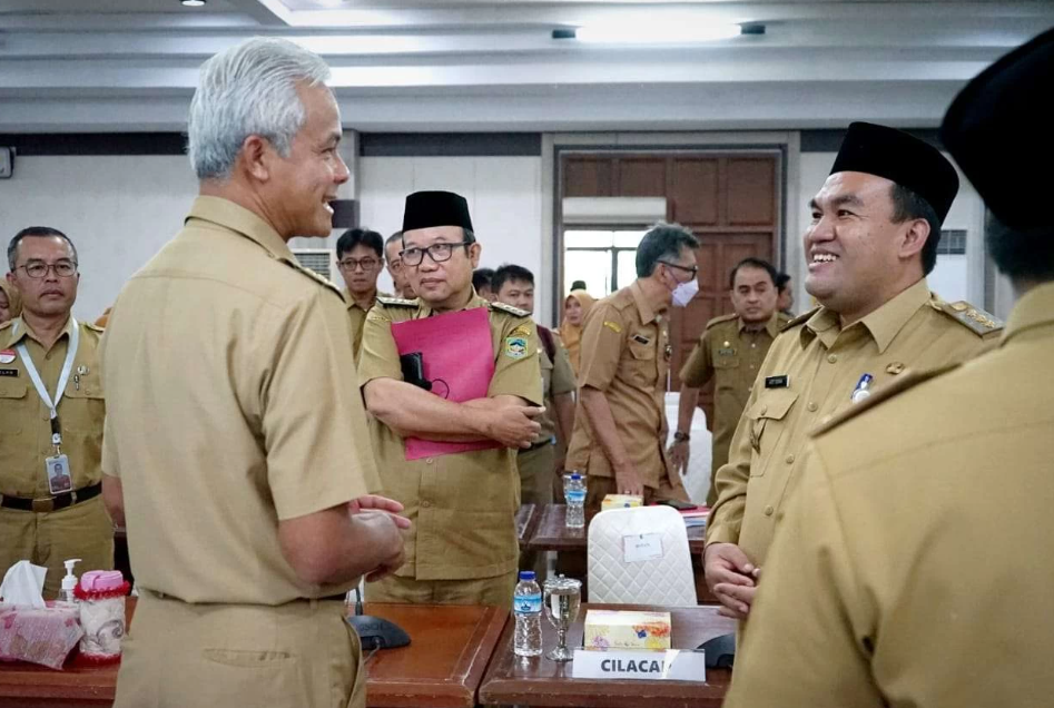 Gubernur Jawa Tengah, Ganjar Pranowo (kiri) dan Bupati Kabupaten Blora, Arief Rohman (kanan)/ISTIMEWA