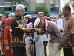 Bondan, Putera Seorang Penjaga Makam Jadi Lulusan Terbaik SMKN Jateng, Bisa Kuliah di UI