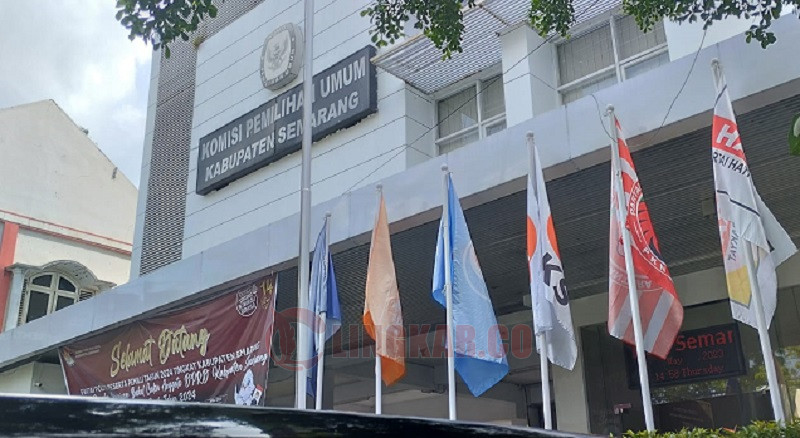 Kantor KPU Kabupaten Semarang. Foto: Ja'far Shodiq
