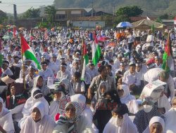 Umat Islam Kendal Gelar Aksi Solidaritas Palestina, Donasi Terkumpul Lebih dari 400 Juta Rupiah