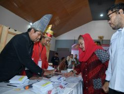 Pastikan Pemilu di Semarang Lancar, Wali Kota Tinjau Simulasi Pemilihan dan Penghitungan Suara