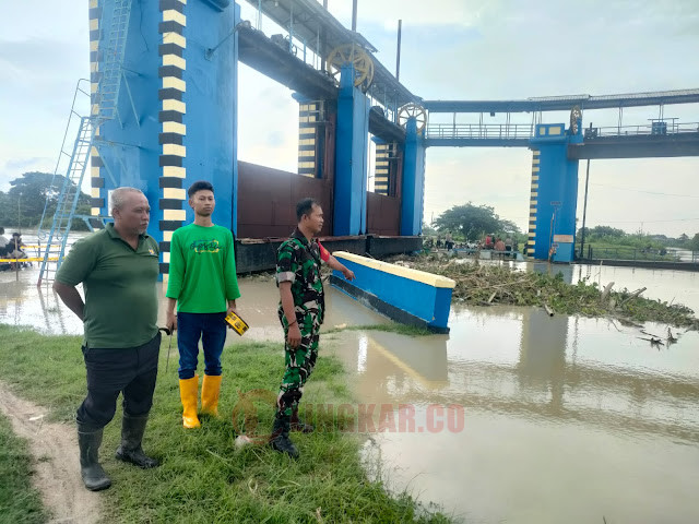 Debit air di Bendung Wilalung terus meningkat. Foto: Dokumentasi.