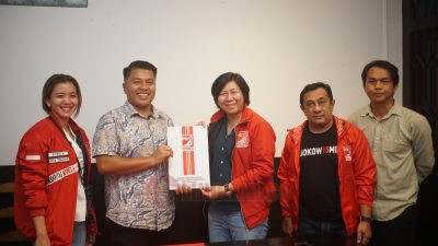 Ade Bhakti ambil Formulir Pilkada ke PSI Kota Semarang (18/5/2024)
