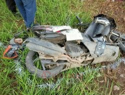 Diduga Tidak Konsentrasi, Pemotor Tewas Tersambar Kereta Api di Pegandon Kendal