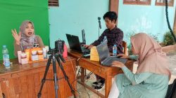 Paragon Corp sebagai salah satu perusahaan kosmetik terbesar di Indonesia menggandeng Robithoh Ma'ahid Islamiyah Nahdlatul Ulama (RMINU) Jawa Tengah untuk melakukan program Santri Generasi Keren.