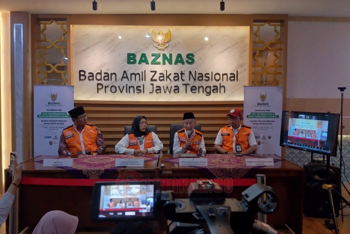 Ketua Baznas Jawa Tengah, Dr, KH. Ahmad Darodji, MA saat jumpa pers persiapan Apel BTB. Foto: Rifqi/Lingkar.co