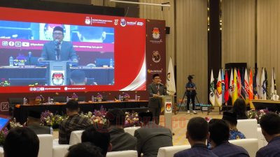 KPU Kota Semarang gelar rapat rekapitulasi hasil perolehan suara Pilkada 2024 tingkat Kota, Rabu (4/12/2024). Kharenrisma/Lingkar.co