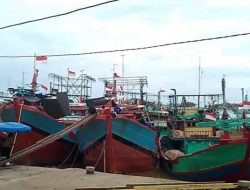 Cuaca Ekstrem, Sejumlah Kapal Nelayan Asal Pati Belum Bisa Kembali ke Daratan