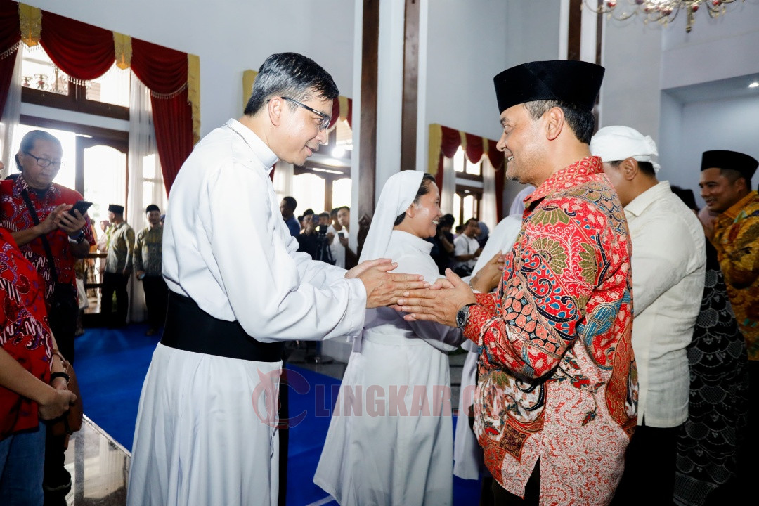 Suasana open house idulfitri Gubernur dan Wakil Gubernur Jawa Tengah. Foto: dokumentasi