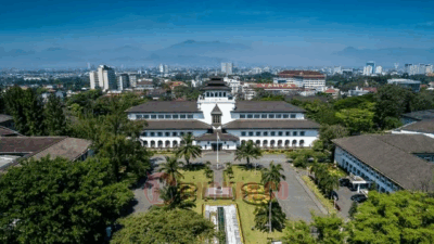 Gedung Sate Bandung, Bandung Agamis