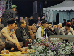 Ngaji Bareng di Pati, Gus Miftah Sampaikan Pesan Kerukunan Antarumat Beragama