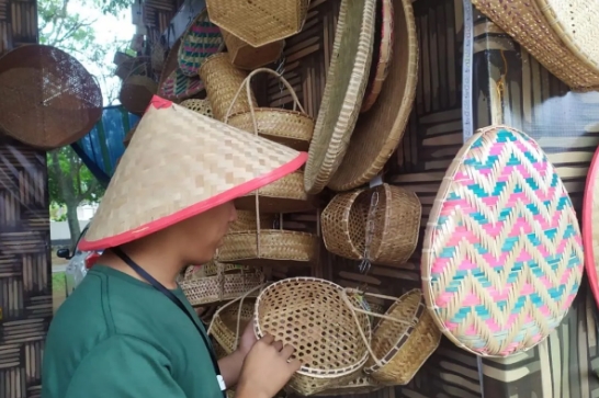 KARYA: Produk Ekonomi Kreatif. (Foto: Istimewa)