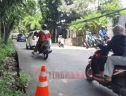Retakan di Jalan HR Hadiyanto Semarang Membahayakan, Warga Minta Pemkot Segera Diperbaiki