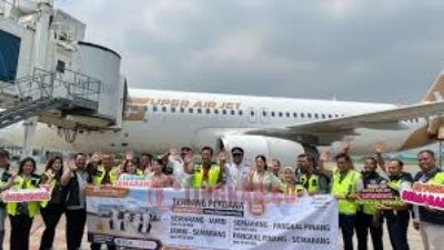 Bandara Ahmad Yani Semarang resmikan penerbangan rute Semarang ke Jambi dan Pangkalpinang melalui maskapai Super Air Jet. (dok Bandara Ahmad Yani Semarang)