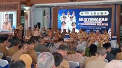 Musrenbangwil se-Eks Karesidenan Pati di Pendopo Kabupaten Pati, Senin (21/4/2025). Foto: Miftahus Salam/Lingkar.co