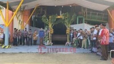 PG Rendeng kembali mengadakan Tradisi Gantingi atau resepsi pengantin tebu pada Kamis (24/4/2025). Foto: Istimewa.