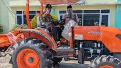 Alsintan yang disalurkan ke petani Rembang. Foto: Istimewa.