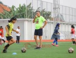 Pemain Muda Sepak Bola Putri Jalani Latihan di Kudus Jelang Laga JSSL Singapore 7’s 2025
