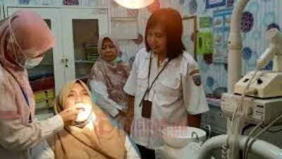 Cek kesehatan gratis di Rembang. Foto: Istimewa.