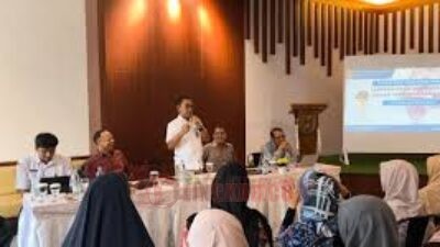 Kepala Disperin Kota Semarang, Tri Supriyanto saat memberikan arahan. (dok Alan Henry)